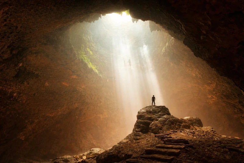 jogja-3d2n-tour-package-borobudur-climb-jomblang-cave-pindul